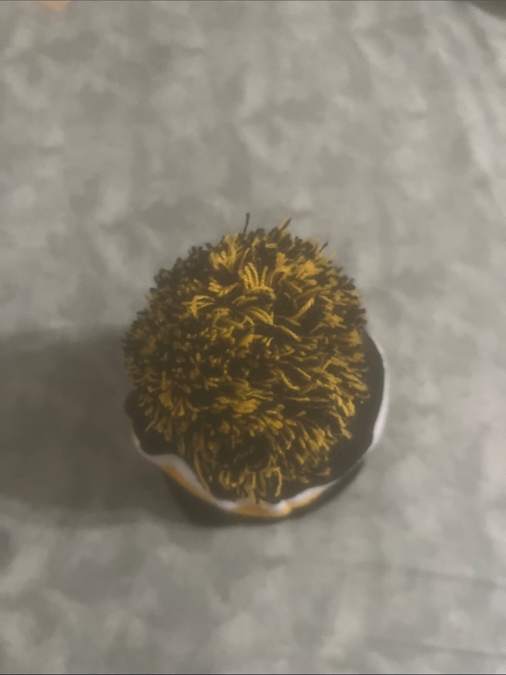 Shameless Showtime Pom Pom Beanie Hat Orange & Black 2021 NEW One Size - Picture 3 of 11